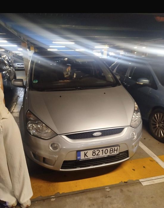 Продава се Ford S-max
