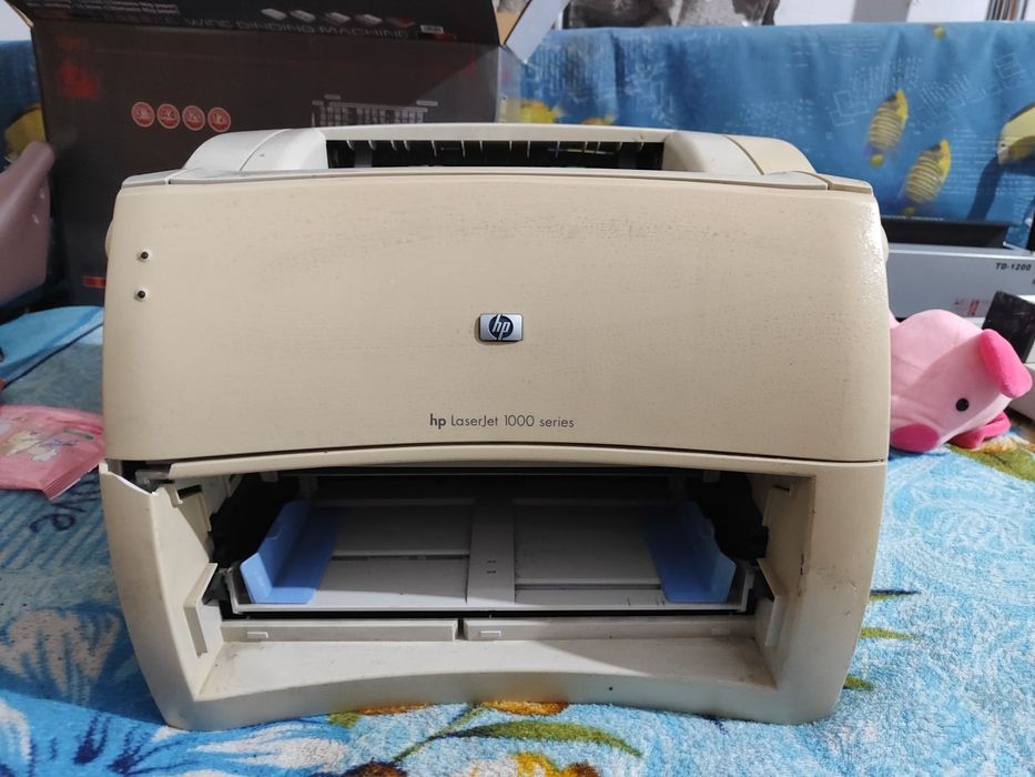 Продам три лазерных бу принтера одной hp серии