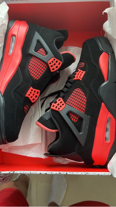 Jordan 4 Red Tunder