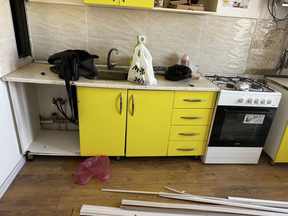 Кухонный мебель Б/У сотилади Прихожкаям бор