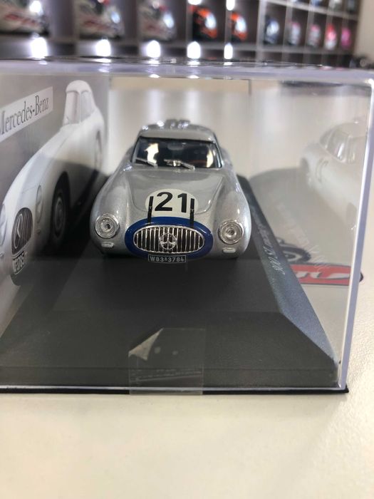 Колекционерски модел метална количка MERCEDES-BENZ 300SL Racing 1952