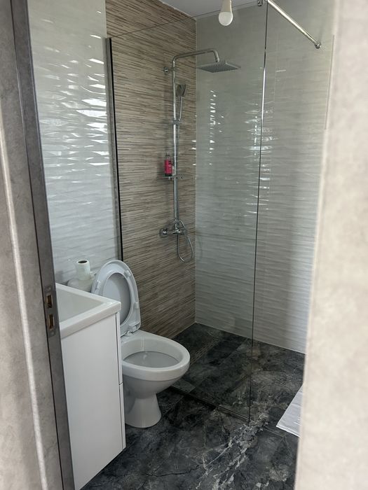 Inchiriez   casa