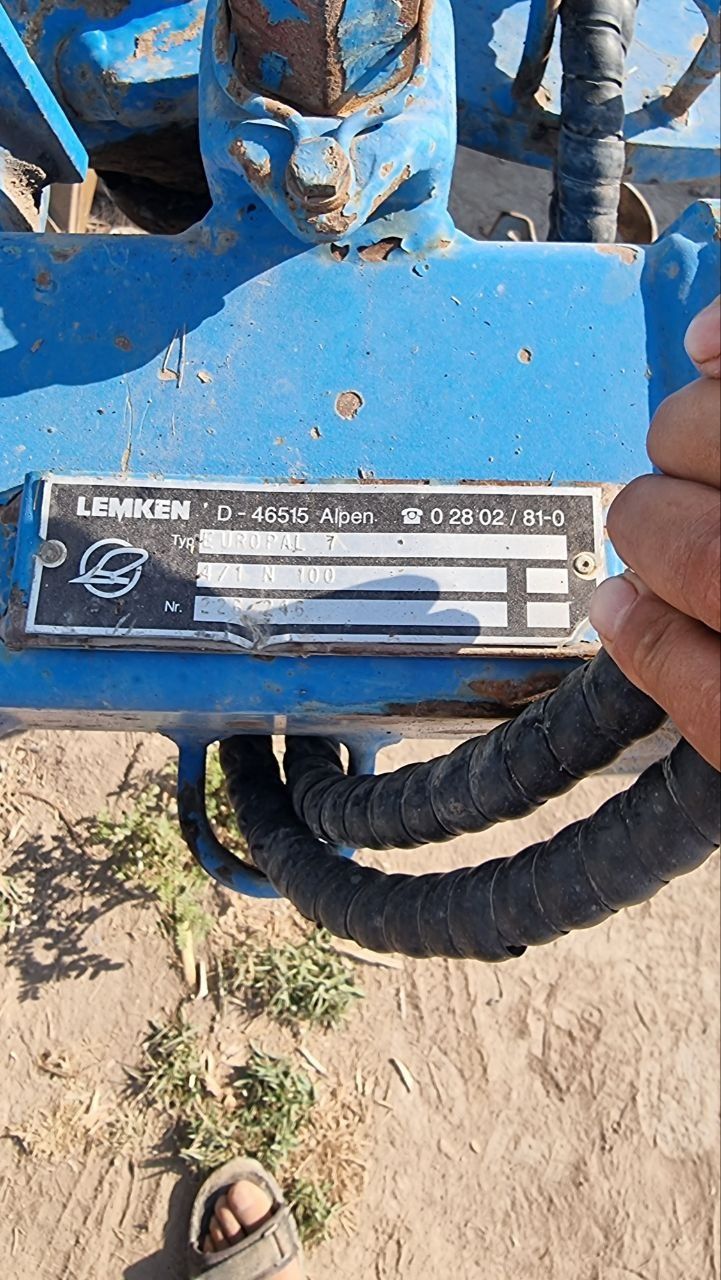 Lemken plug sotiladi
