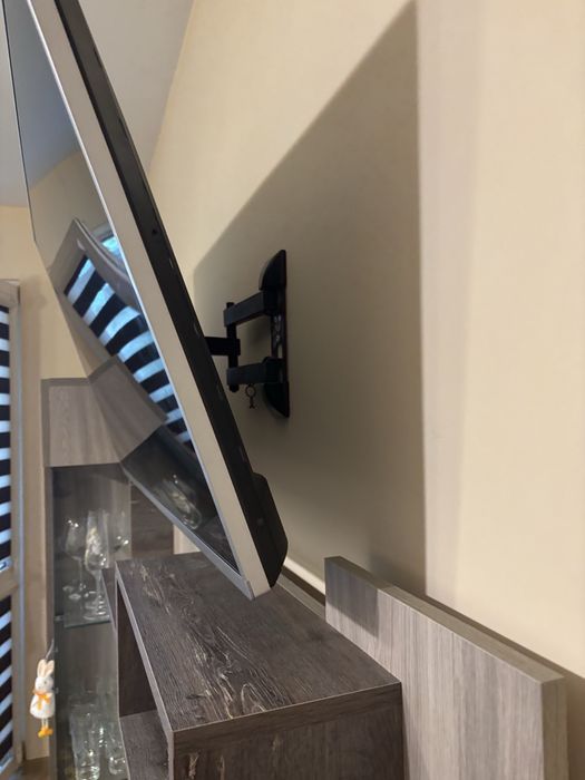 Довършителни Ремонтни - Душ кабини, обзавеждане за баня, Ламинат и още