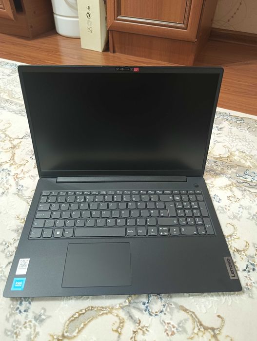 Lenovo V15 G2 IJL 8/256 GB