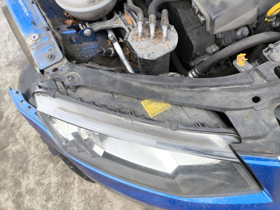 Фар за Skoda Octavia III