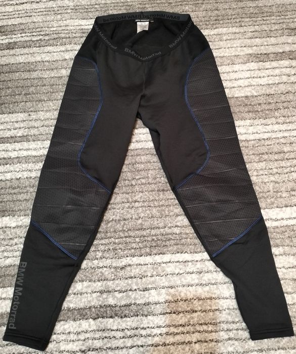 Pantaloni Nike Air mărime L și BMW mottorad L