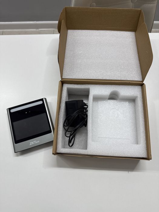 Face ID терминал ZKTeco — биометрический считыватель лица