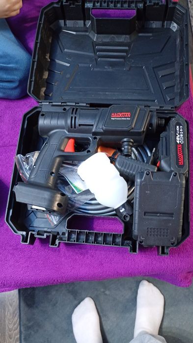 Pistol spalat cu presiune.