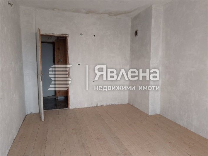 Продава се Многостаен апартамент в Благоевград, Освобождение - 160 кв.м за 938 €/кв.м - Снимка #5