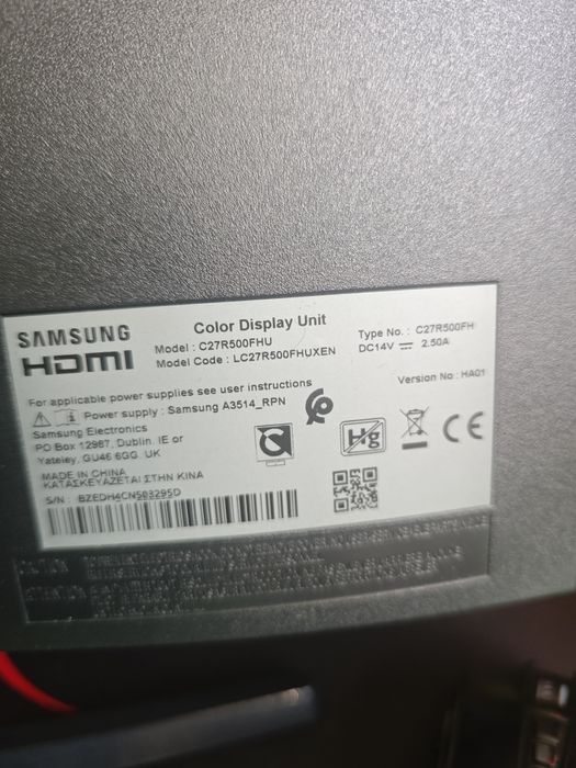 Извит монитор Samsung 27 инча