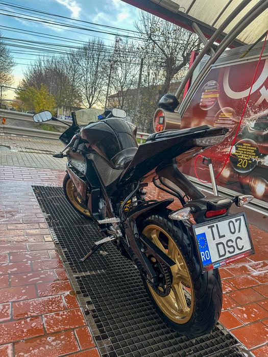 Yamaha YZF r125 (nu mt, cf moto, ktm)