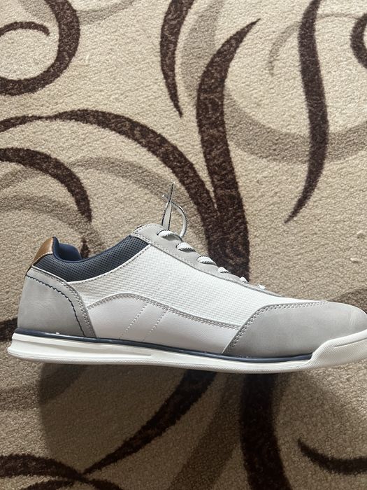 Продам кроссовки рапсоди или обмен на равноценные 41 размера