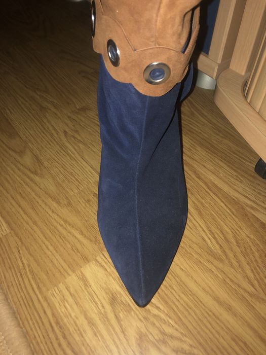 Cizme inalte din piele intoarsa