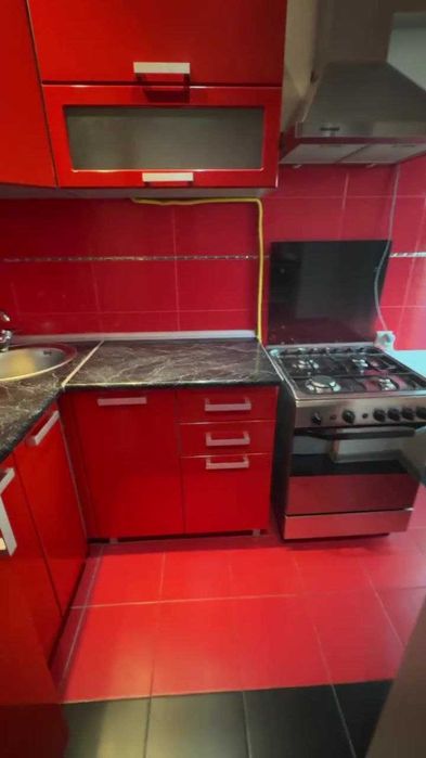 Сдам евро квартиру на Садык Азимова ц1