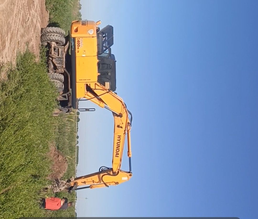 Ekskavator Hyundai 1400 qora bosh