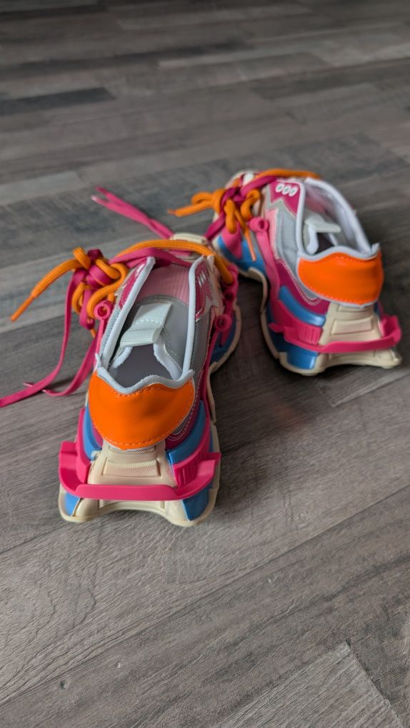 Pantofi sport nr37