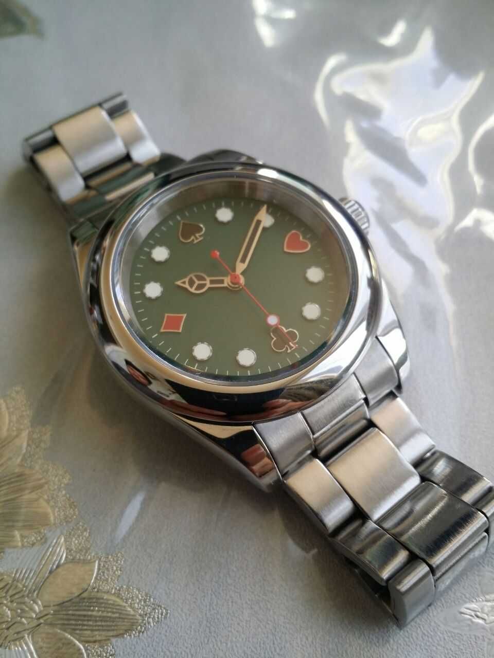 Продам часы SEIKO-хомаж