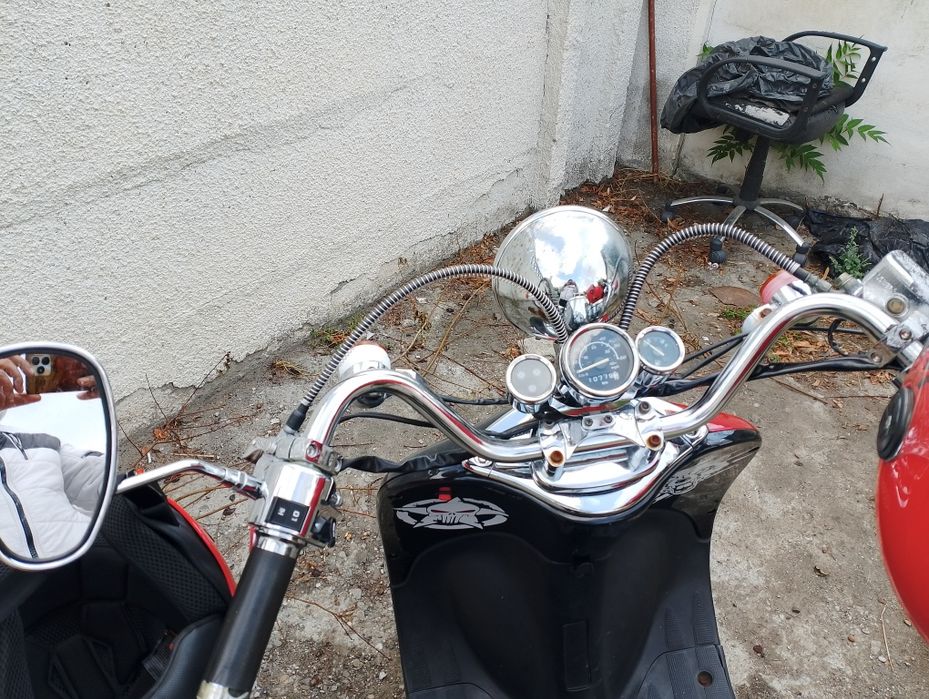 Scuter retro fara permis 25 limitat in acte are carte rar făcută