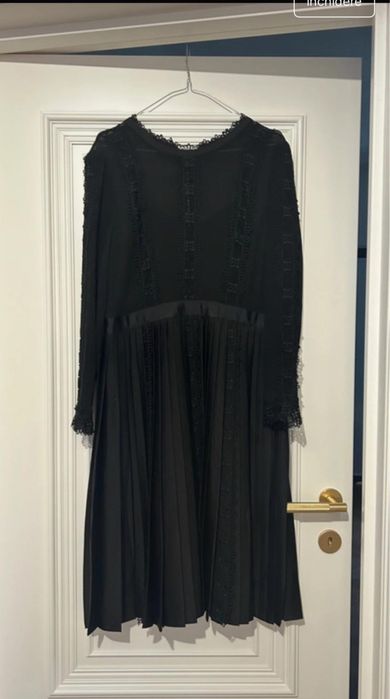 Rochie  neagra.       H