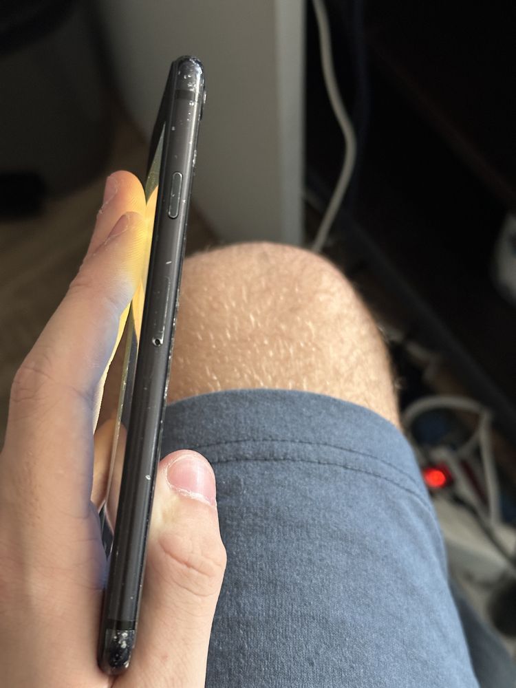 iPhone SE 2020 128GB черен