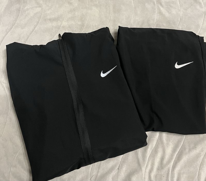 Мъжки екип на Nikе