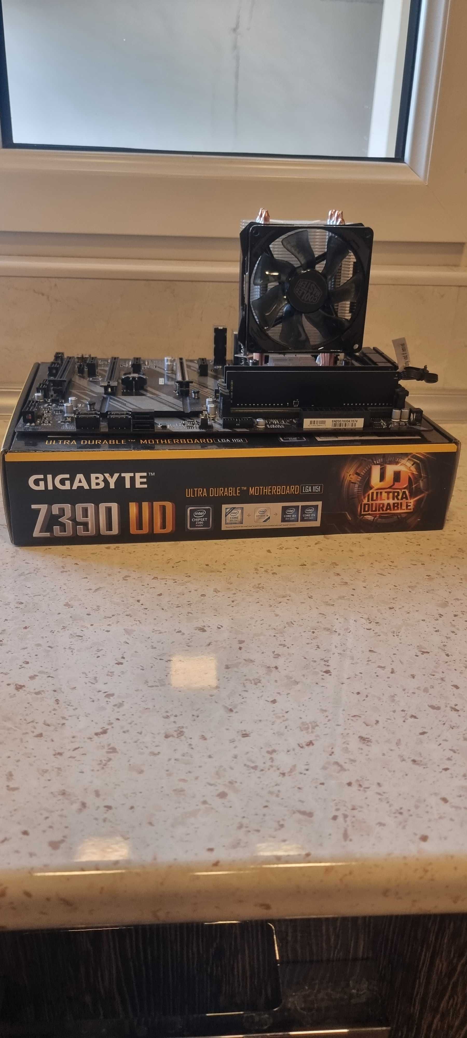 Продается комплект Gigabyte Z390 UD, Core i5 9600k, 16Gb (3200)