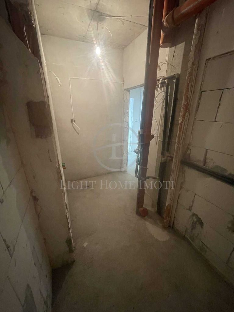 Продава се Тристаен апартамент в Пловдив, Христо Смирненски - 141 кв.м за 1015 €/кв.м - Снимка #11