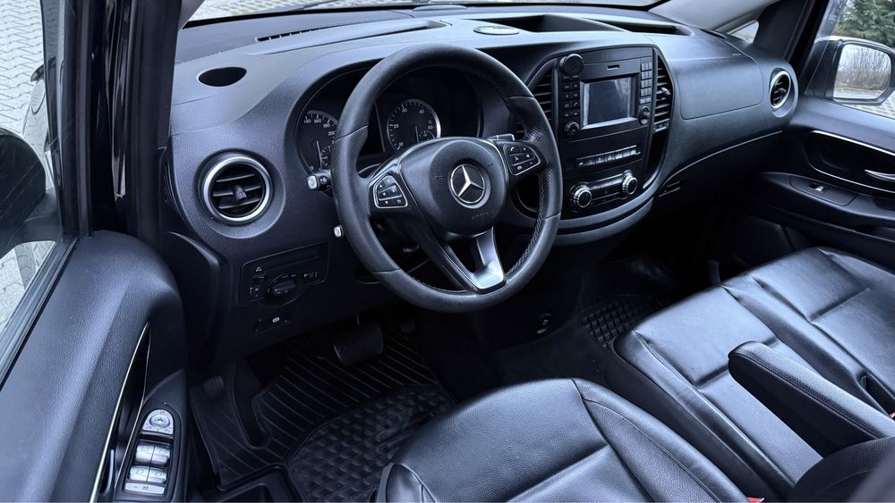 Mercedes Vito 116 V Class 8+1 Locuri 2018 163 CP* 2 Uși Culisante Auto