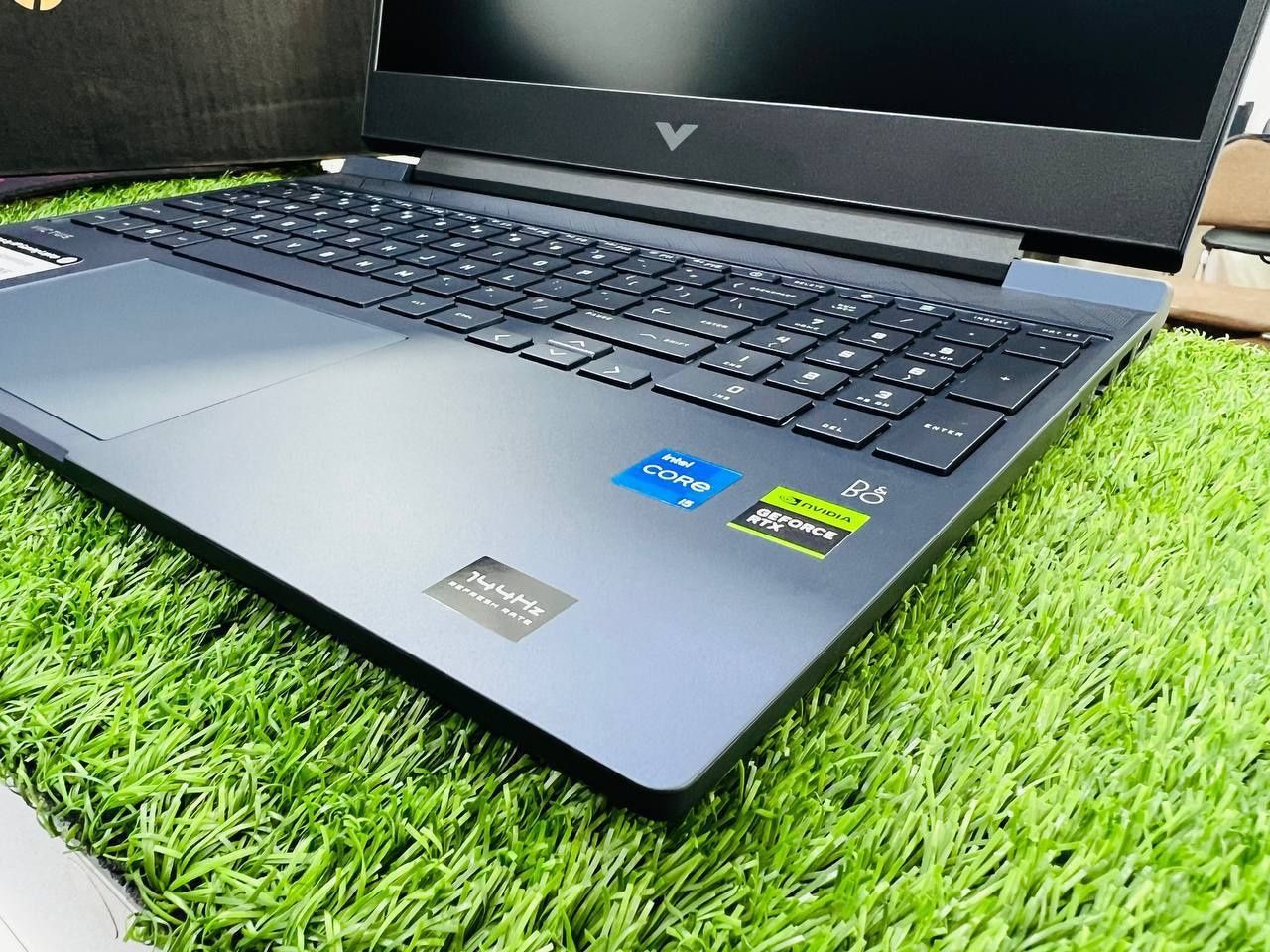 Продам игровой ноутбук HP VICTUS в хорошем состоянии с гарантией и 305