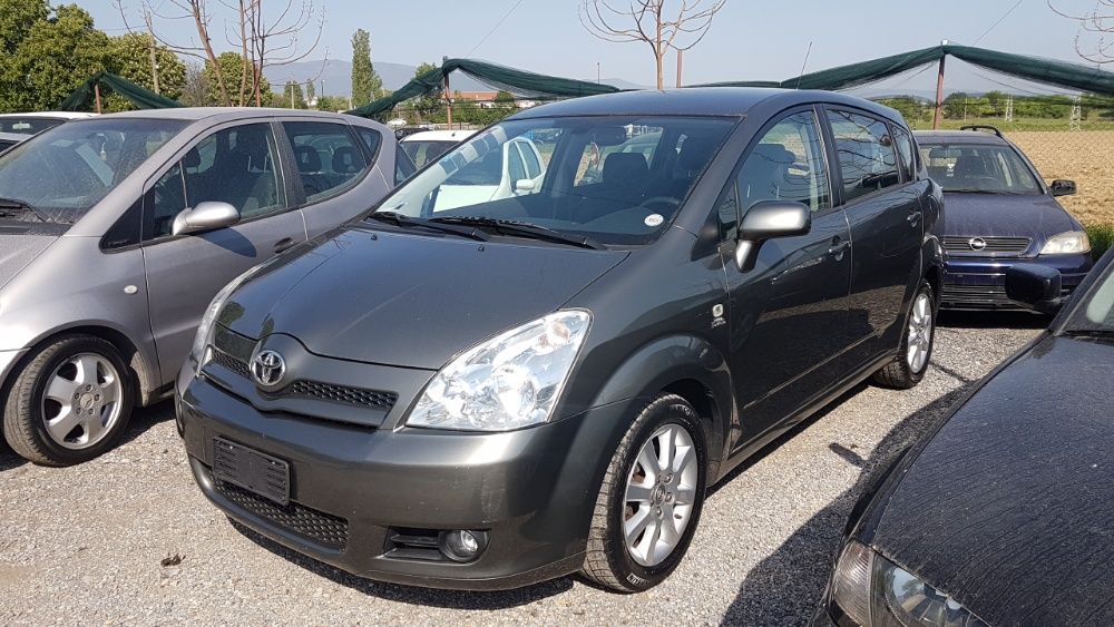 тойота корола версо 2.0 д - 116 коня 2006 година на части