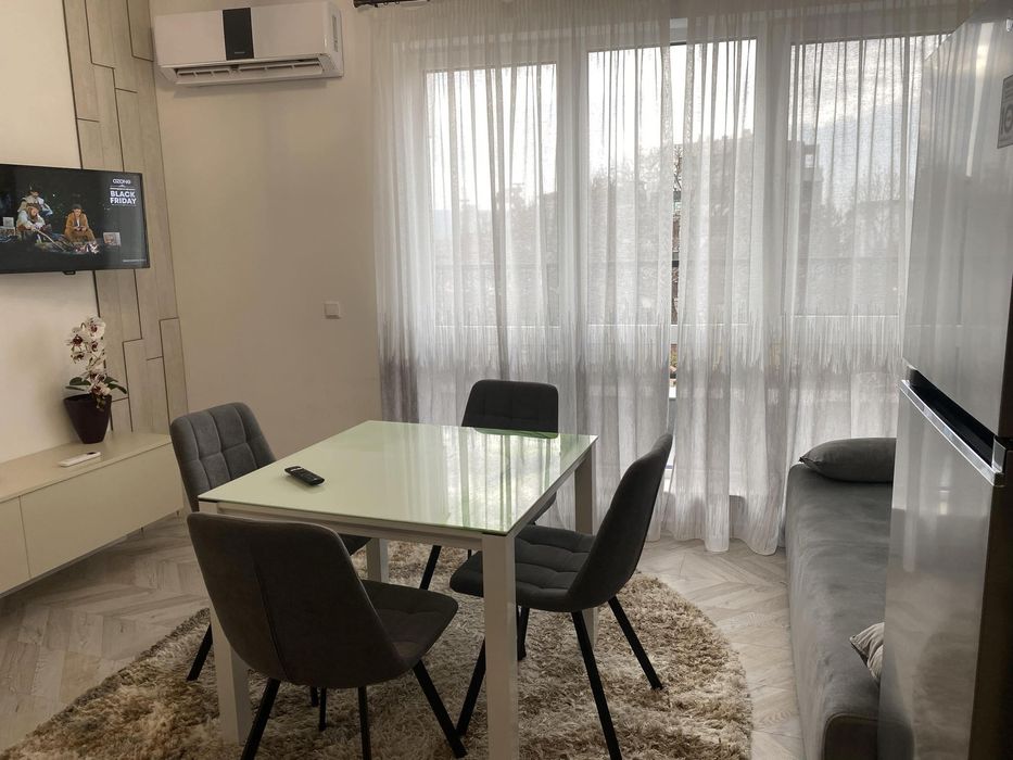 Дава се под наем Двустаен апартамент в Варна, Център - 38 кв.м за 650 € - Снимка #1