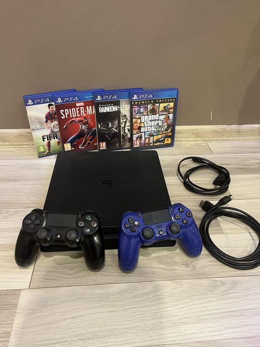 Ps4 slim с два джойстика