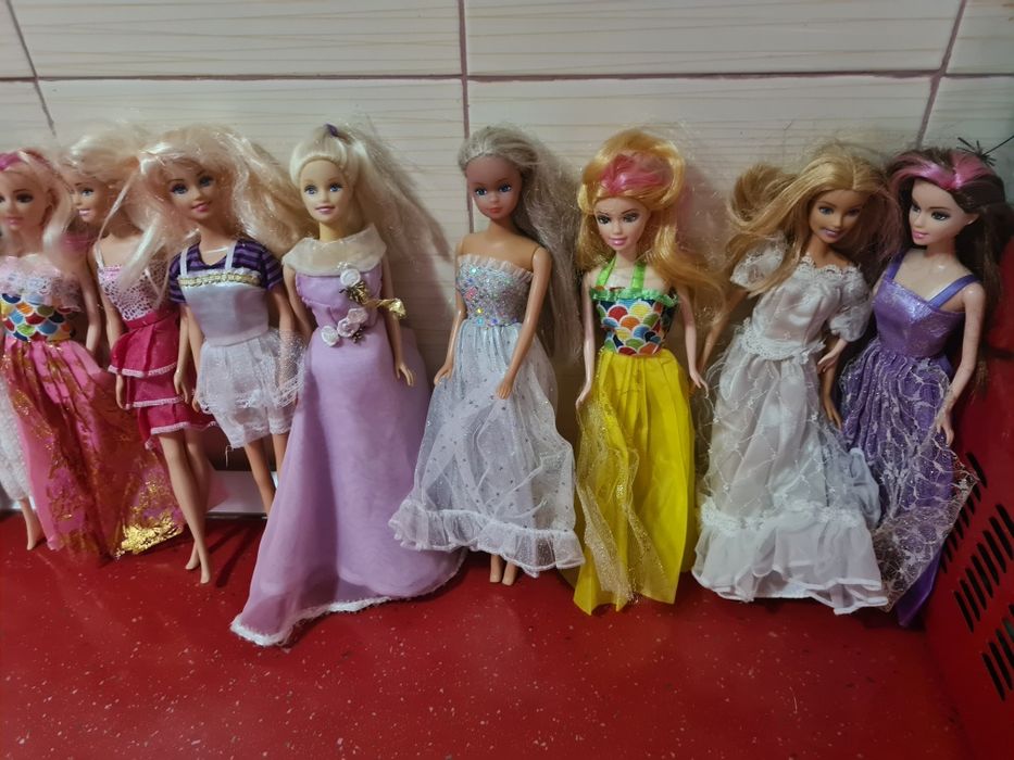 Păpuși fete folosite la 15 lei bucata Timișoara