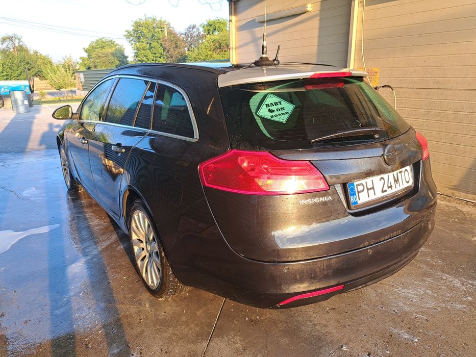 Vând Opel Insignia 2012