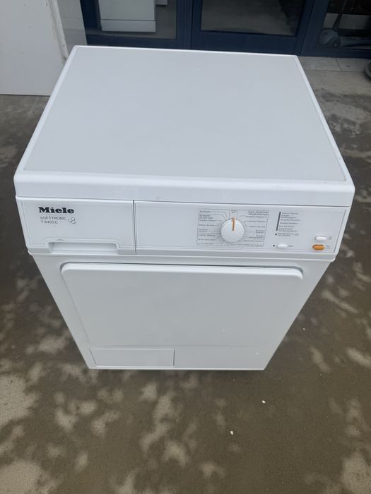 Сушилня с ваничка за вода Miele