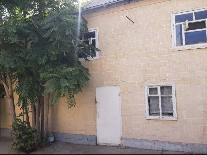 ЦЕНТР ГОРОДА, элитный район. 2 дома на одном участке