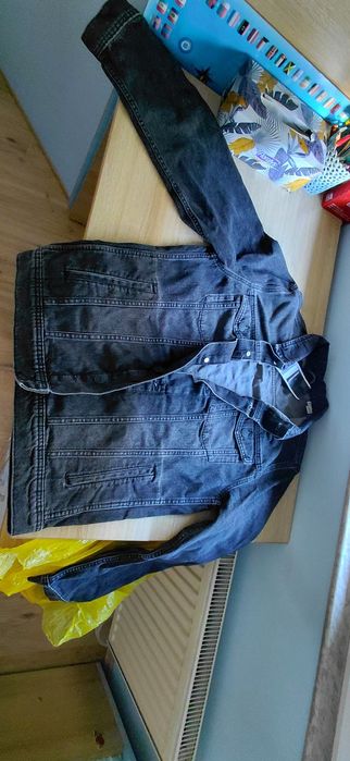 Чисто нови якета едно е 30€