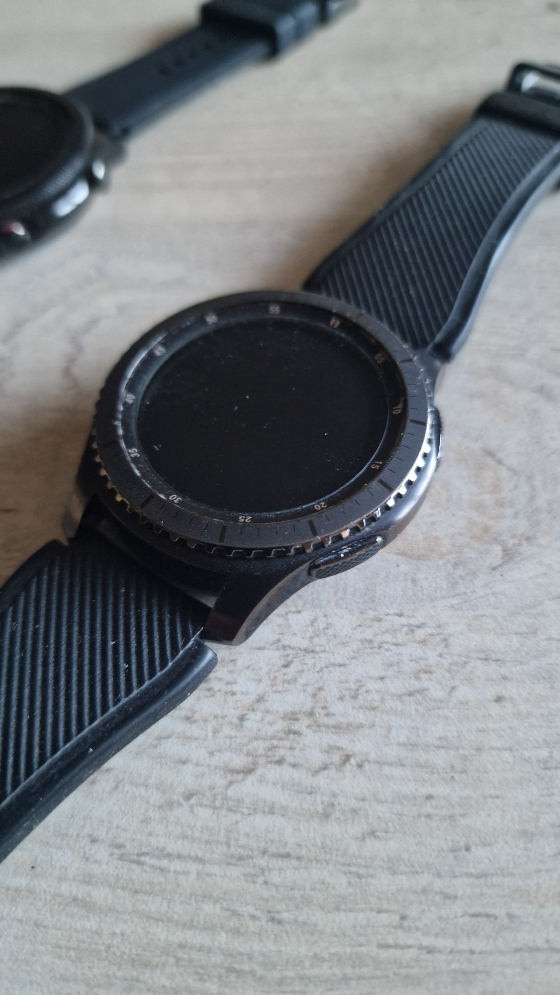 2 бр. Samsung watch 3 и Gear S3 frontier