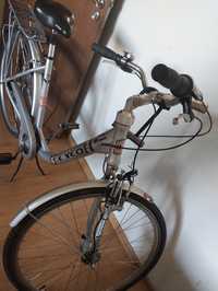 Bicicleta CYCO , frumoasă de dama made in Germania și geantă tazz