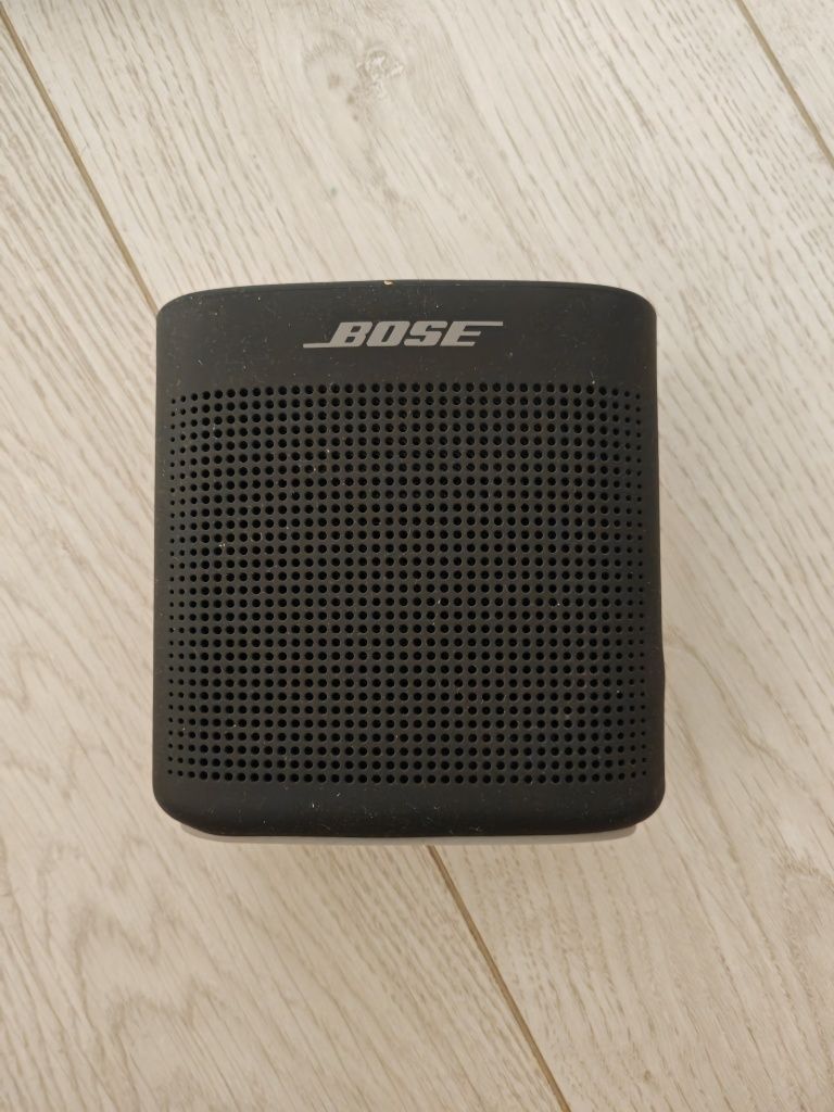 Boxa BOSE SoundLink Color 2 II defecta pentru piese