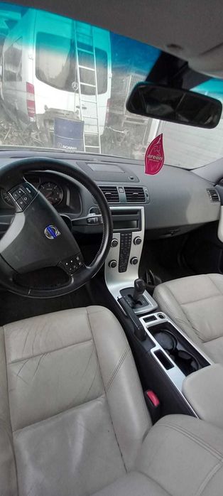 volvo v50  an 2011 Dezmembrez/Dezmembram