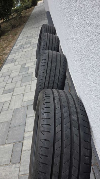 Set de 4 anvelope vara Bridgestone Turanza T005* 245/45 R18, 2023