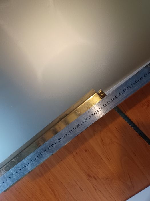 Ретро стара масивна настолна лампа