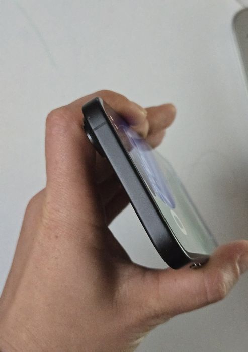 Vand/schimb iPhone 16 128gb