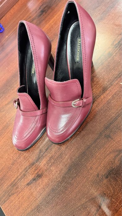 Новый туфли разм 39 , не подошел размер