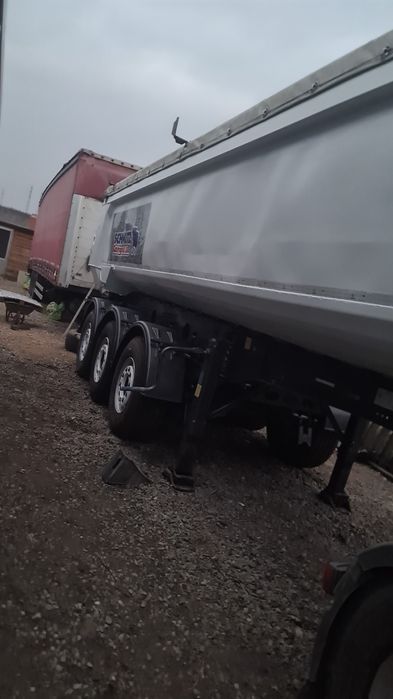 Semiremorca basculabila marca MOESLEIN și SCHMITZ