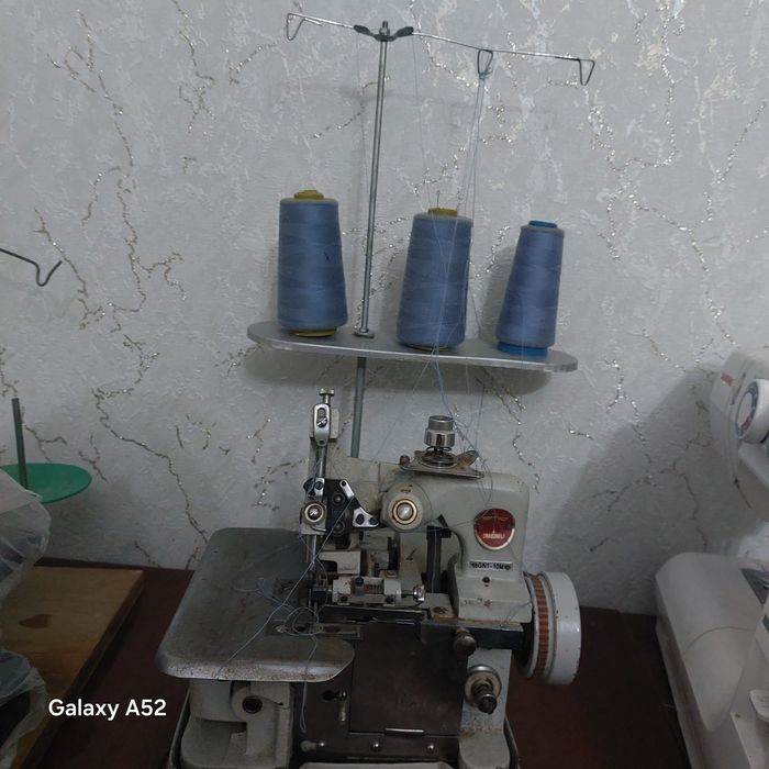 Продам оверлог бытавой 3х ниточный