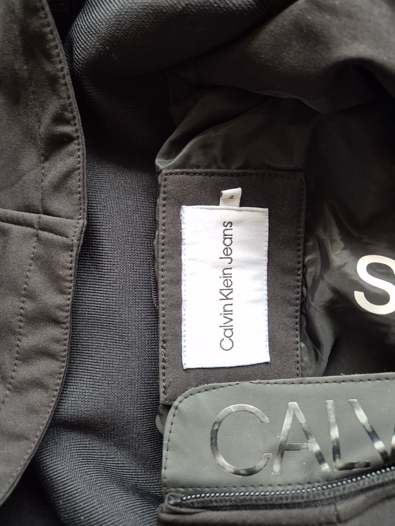 Есенно яке Calvin Klein