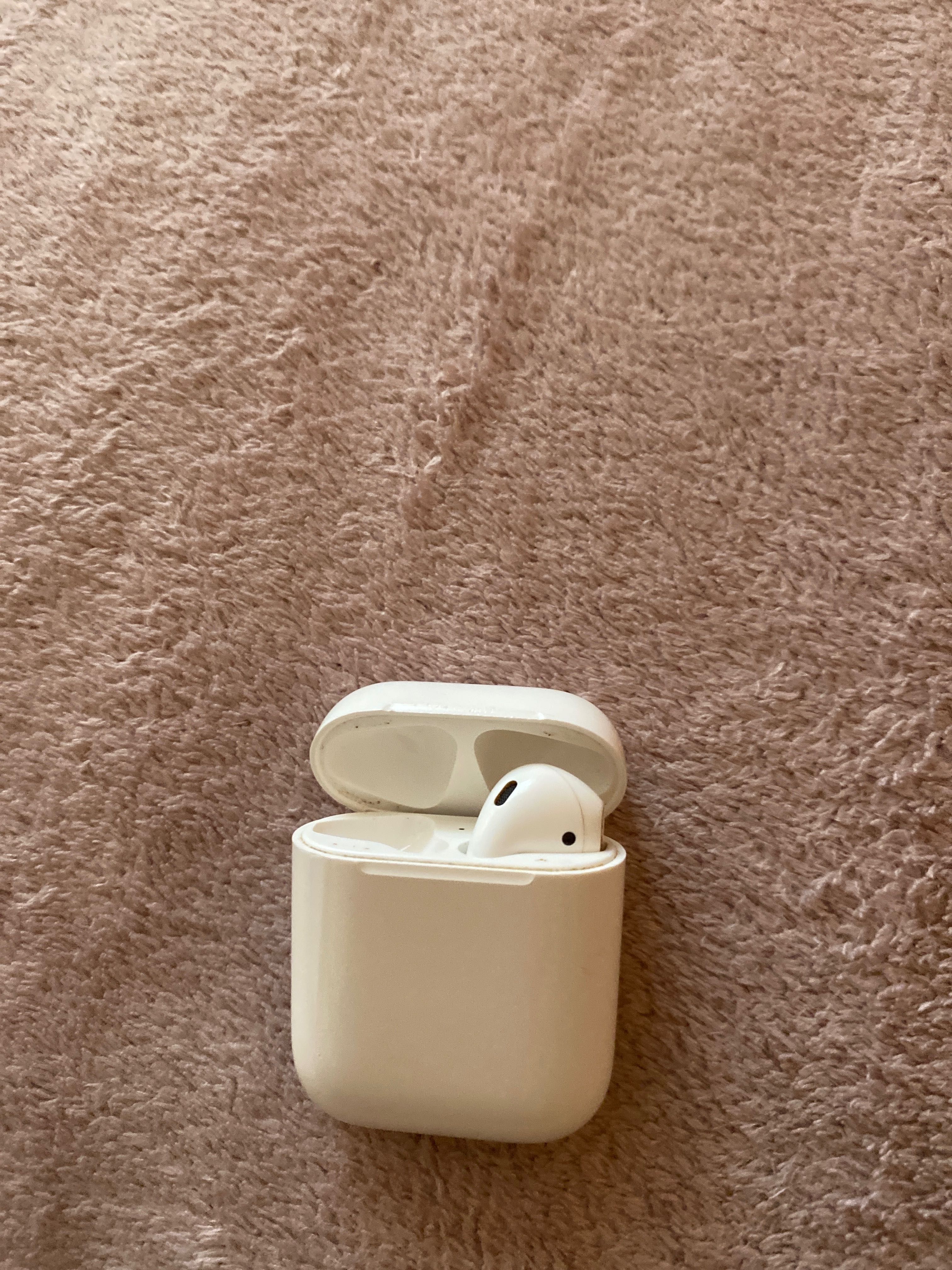 AirPod 1 генерация